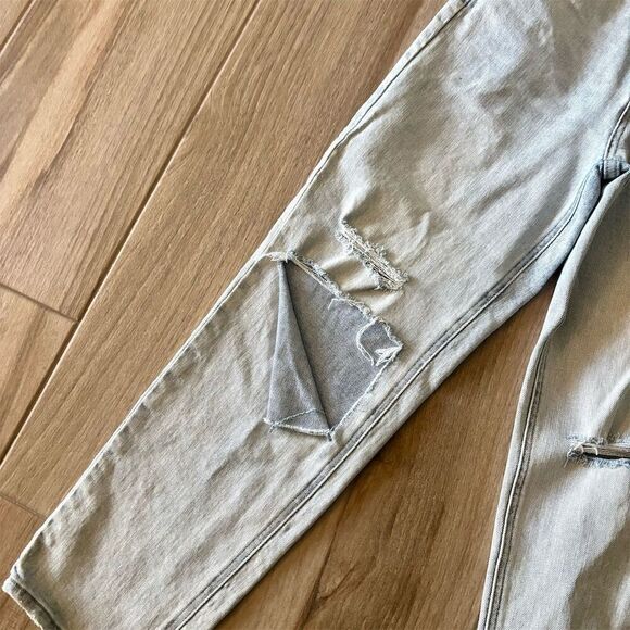 Risen Los Angeles Women's Distressed Light Wash Straight Jeans Size 5 - Picture 2 of 5